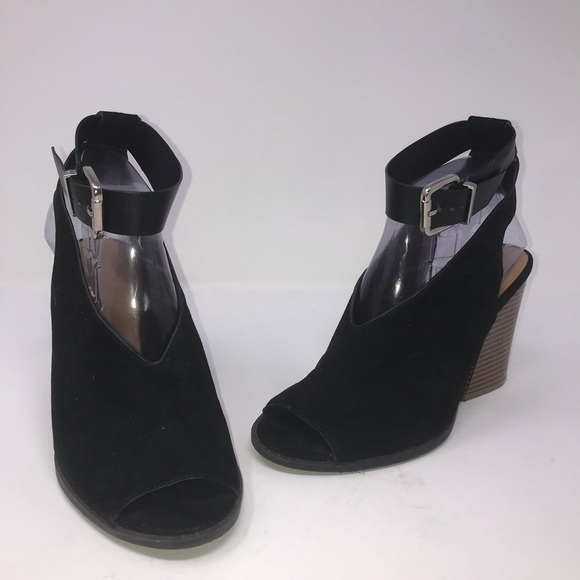 Qupid Black Ankle Strap Heeled Sandals Size: 7.5 - Picture 2 of 10